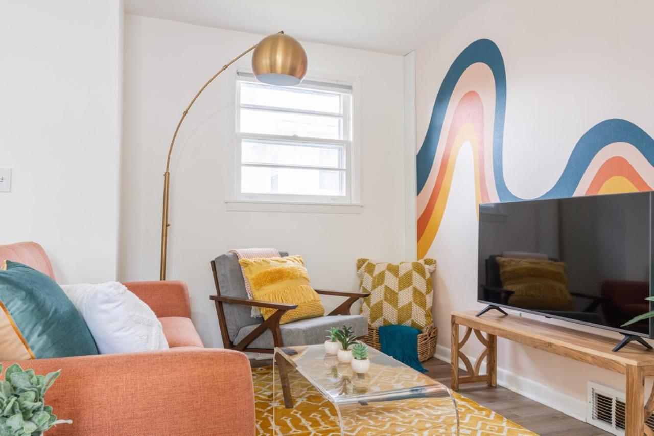 Retro Retreat Renovated 2Br, Desk, No Chore List! Kingston Esterno foto