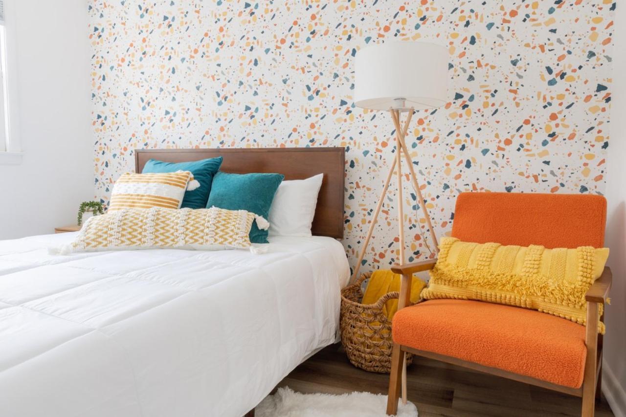 Retro Retreat Renovated 2Br, Desk, No Chore List! Kingston Esterno foto